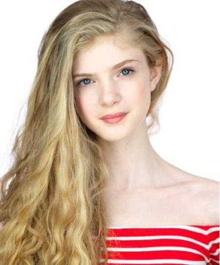 Elena Kampouris