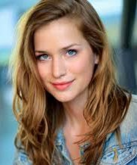 Elizabeth Lail