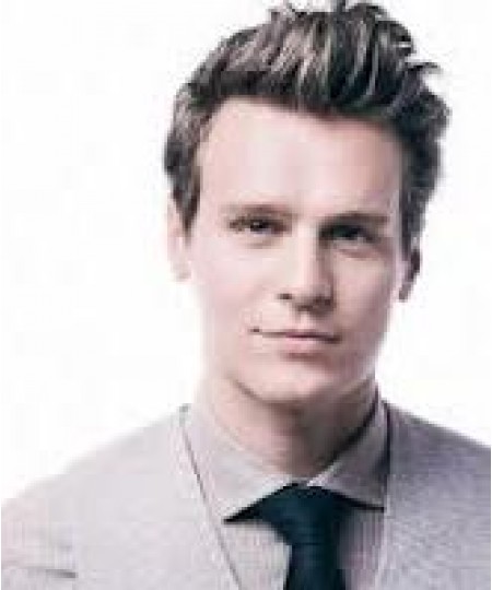 Jonathan Groff