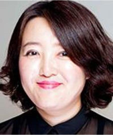 Junghyun Georgia Lee