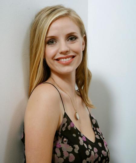 Kelli Garner