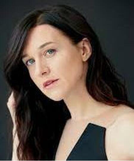 Lena Hall