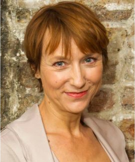 Lia Williams