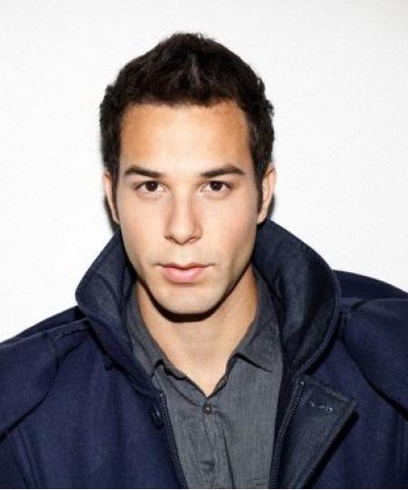 Skylar Astin