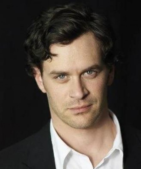 Tom Everett Scott