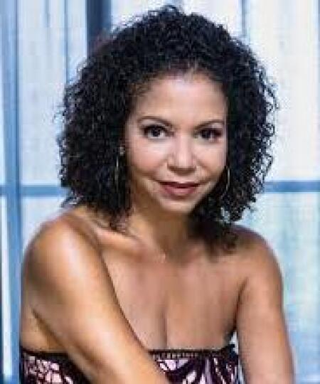 Gloria Reuben